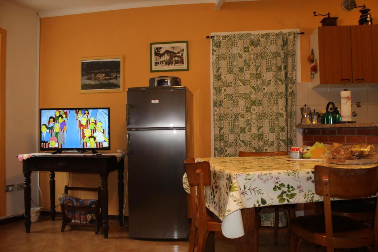 Casa Marconi Casa Vacanze Cesara Екстериор снимка