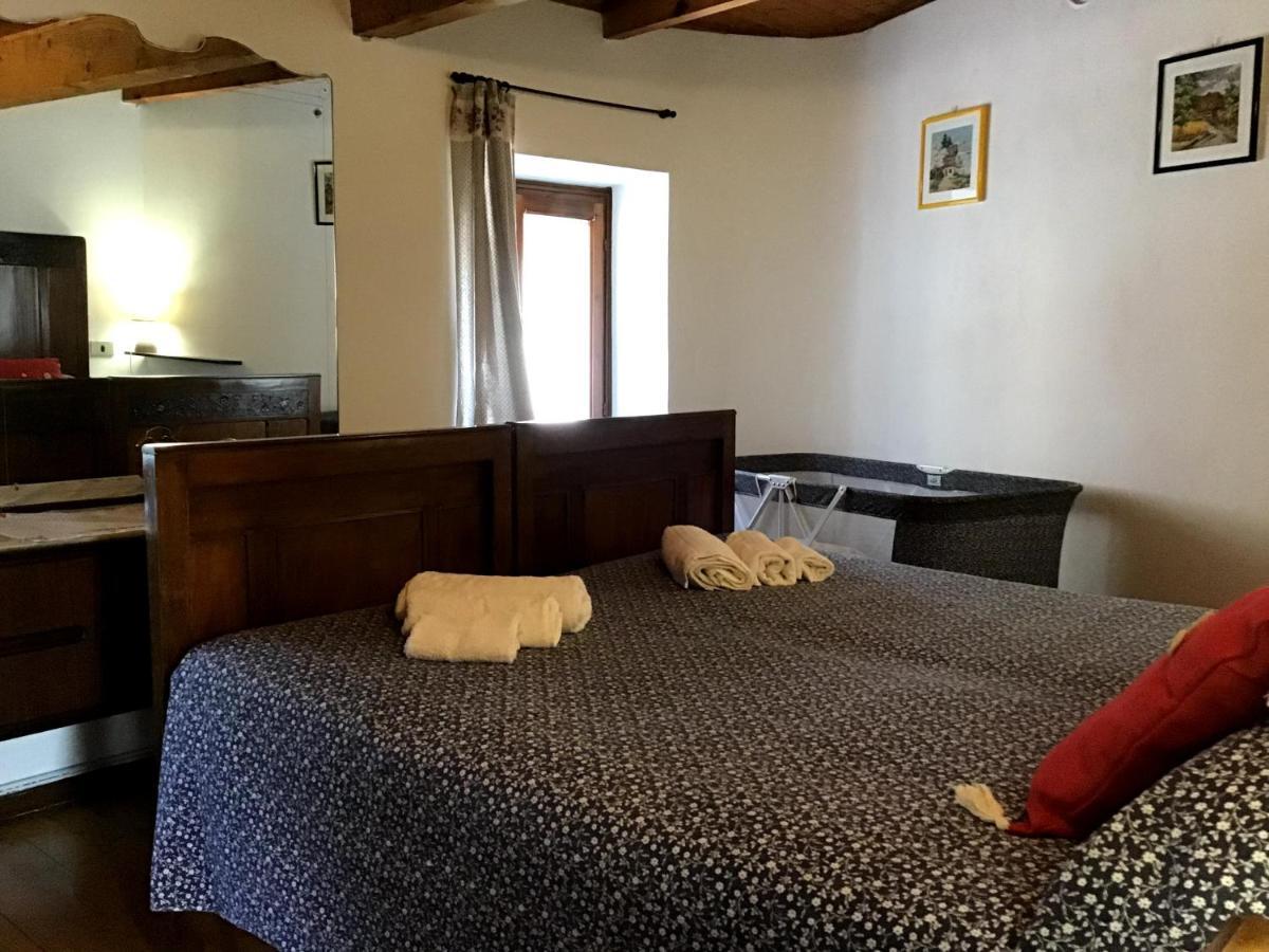 Casa Marconi Casa Vacanze Cesara Екстериор снимка